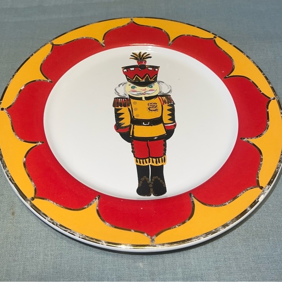 ♦️ Kate Williams Nutcracker Christmas plate. 8-9 inches.  Used Some chips - Picture 1 of 2